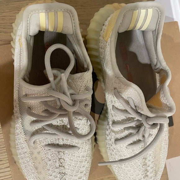COPY - Yeezy Boost 350 V2 'Light' - Picture 7 of 9